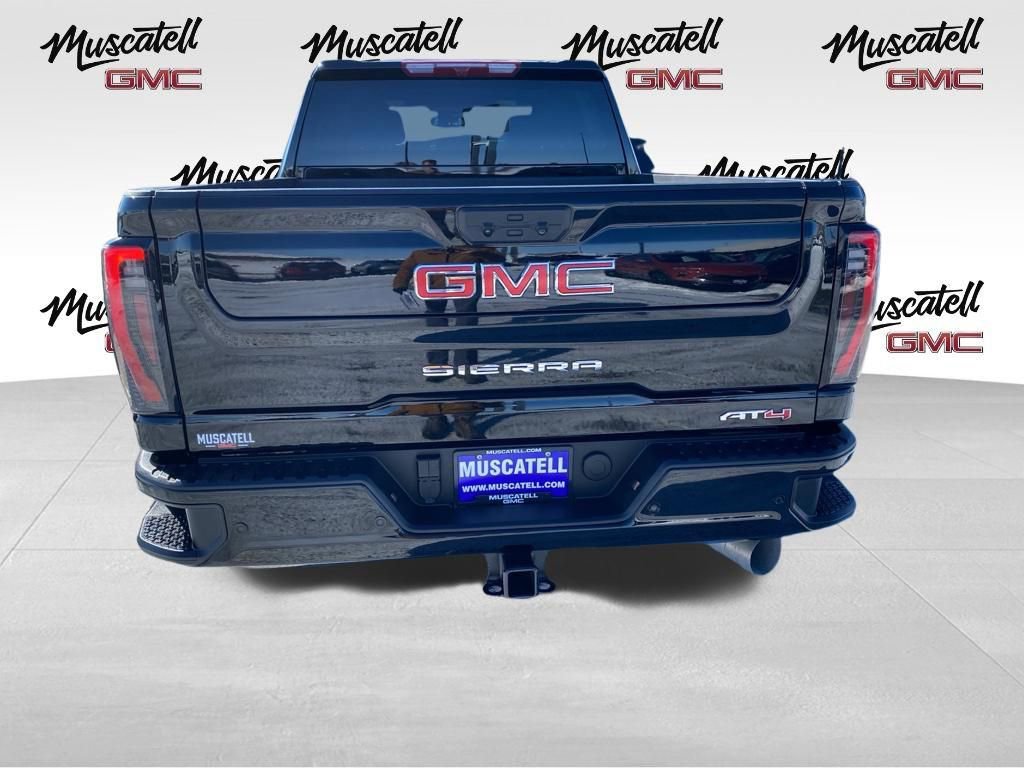 Used 2025 GMC Sierra 2500 AT4 image 7