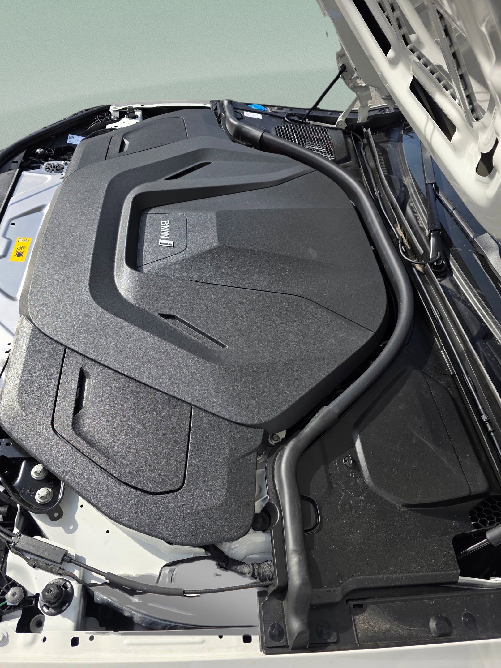 Used 2026 BMW i4 eDrive40 w/ Parking Assistance Package RWD image 5