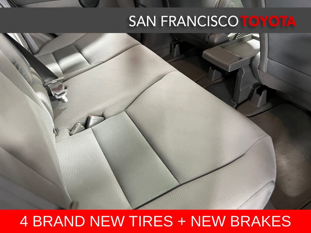 Used 2011 Honda CR-V LX image 17