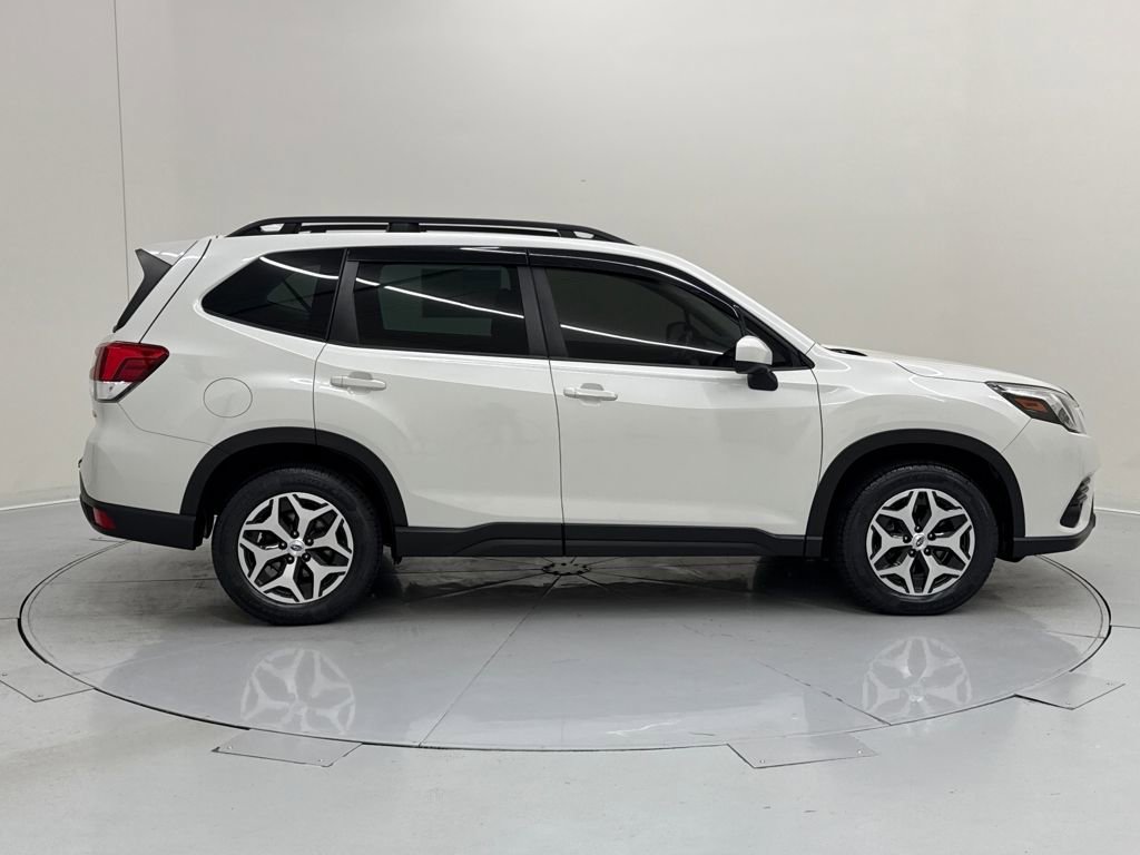 Certified 2023 Subaru Forester Premium image 6