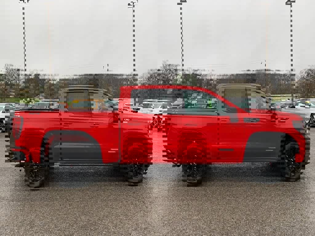 Used 2025 GMC Sierra 1500 Elevation image 6