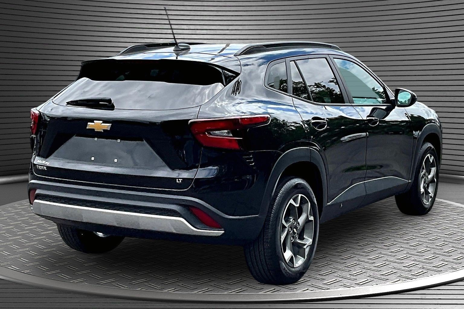 Used 2025 Chevrolet Trax LT w/ Driver Confidence Package FWD image 6