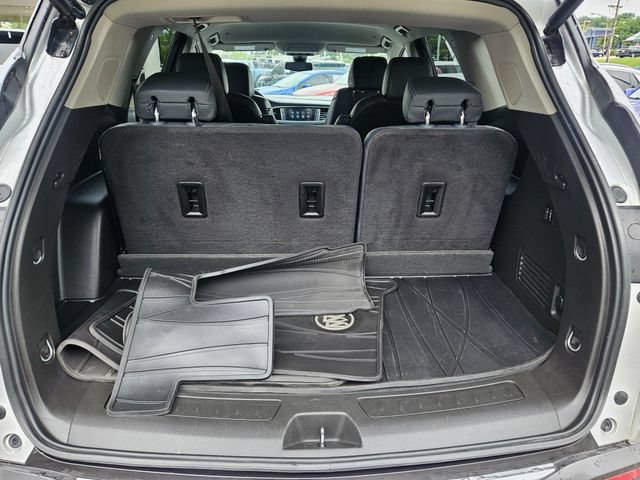 Used 2019 Buick Enclave Premium AWD/4WD image 6