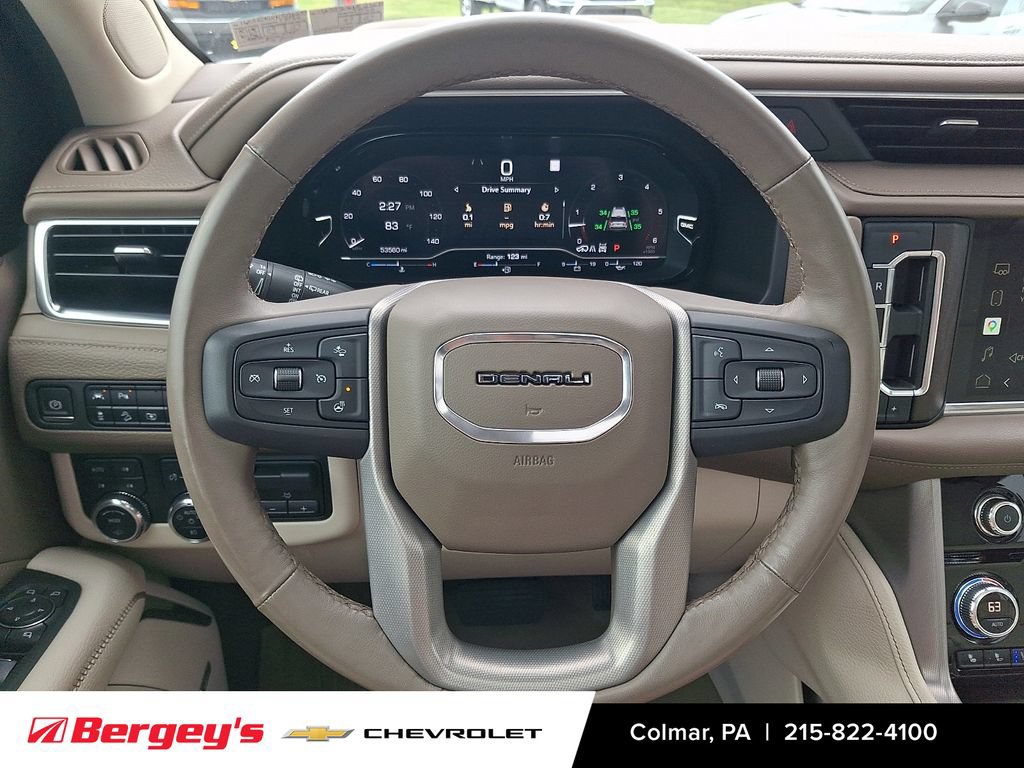Used 2022 GMC Yukon XL Denali w/ Denali Ultimate Package AWD/4WD image 26
