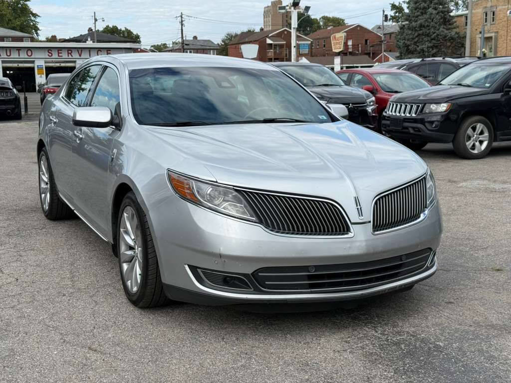 Used 2013 Lincoln MKS image 1