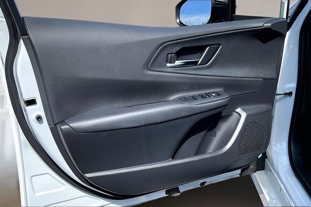 Used 2025 Toyota Prius Plug-In Hybrid image 17