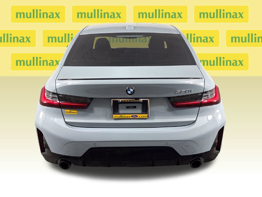 Used 2024 BMW 330i Sedan w/ M Sport Package RWD image 8