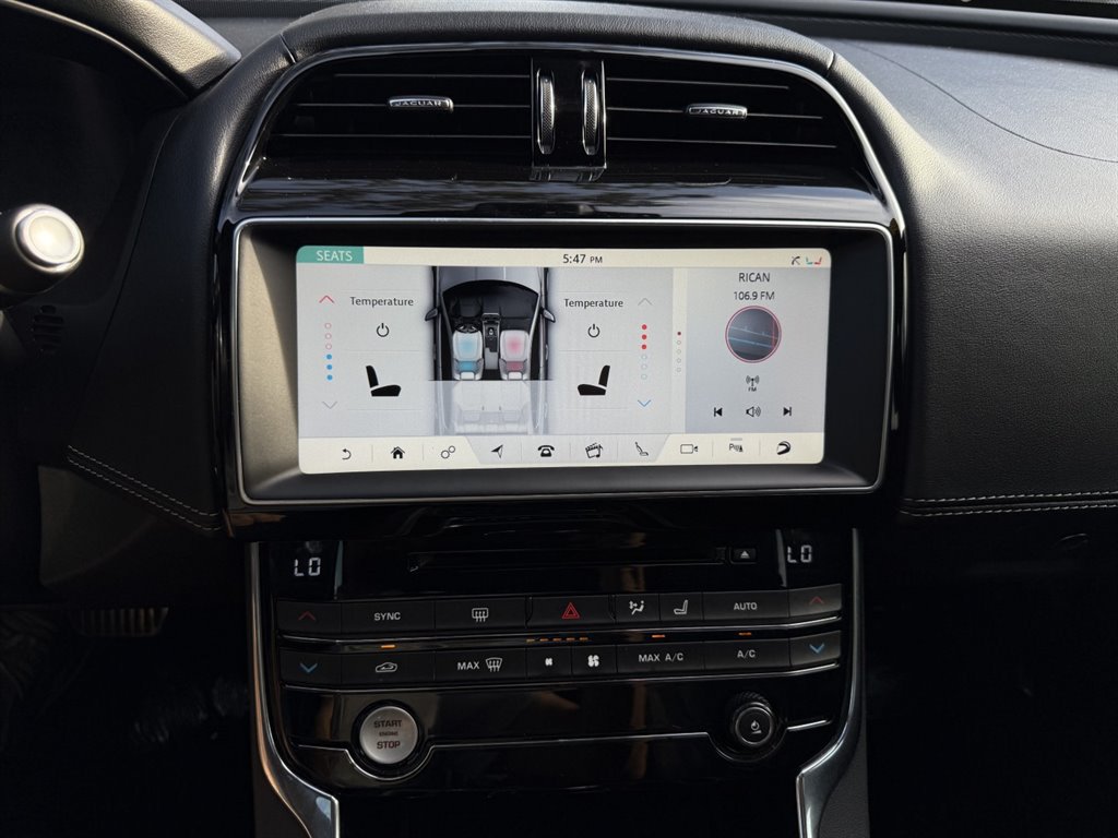 Used 2018 Jaguar XE S RWD image 29