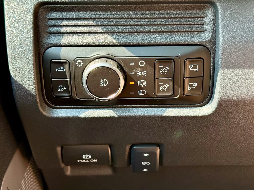 New 2026 Ford F250 Lariat w/ Chrome Package AWD/4WD image 26