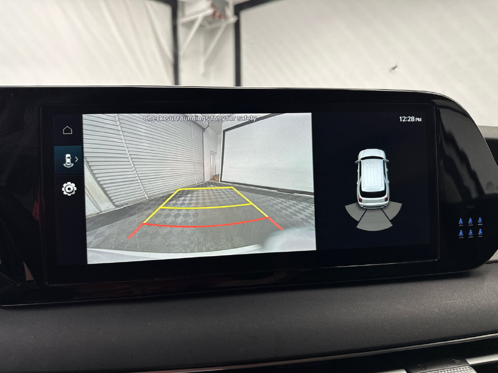 Used 2025 Hyundai Palisade SE FWD image 30