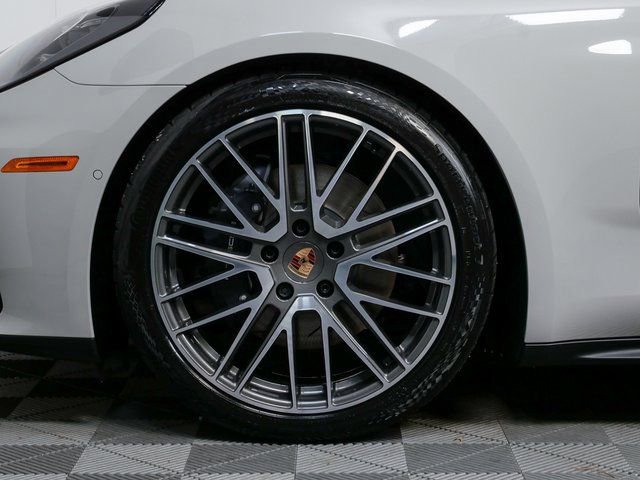 New 2026 Porsche Panamera image 37