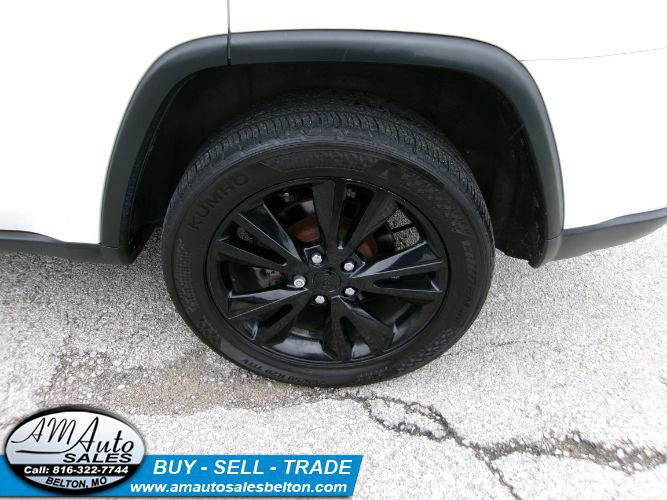 Used 2012 Jeep Grand Cherokee Altitude AWD/4WD image 21