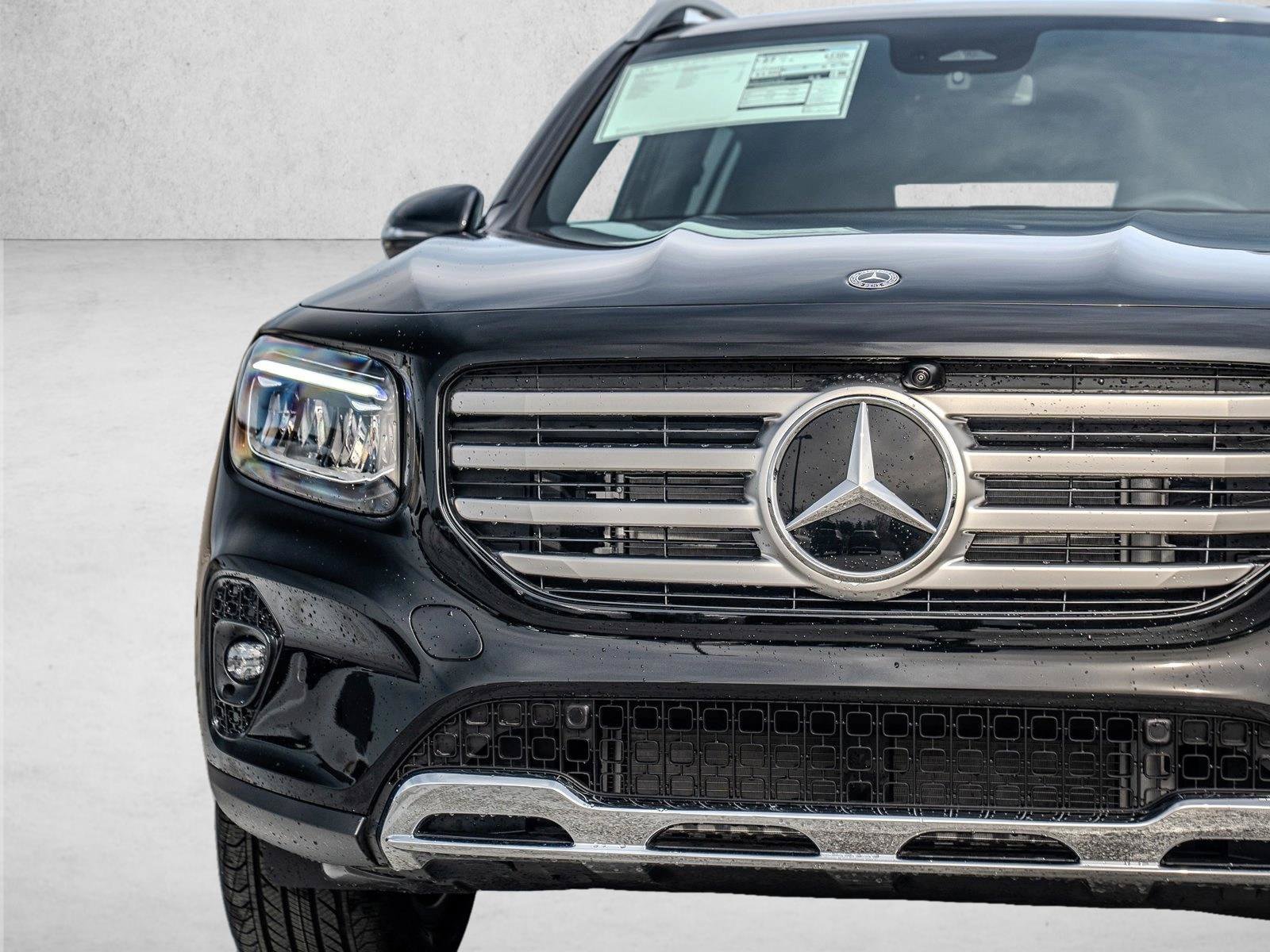 New 2026 Mercedes-Benz GLB 250 4MATIC image 7