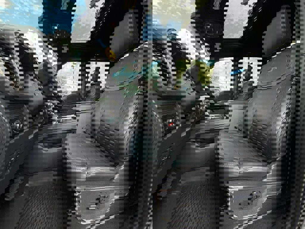 Certified 2026 Ford F350 Platinum w/ Tremor Off-Road Package image 16