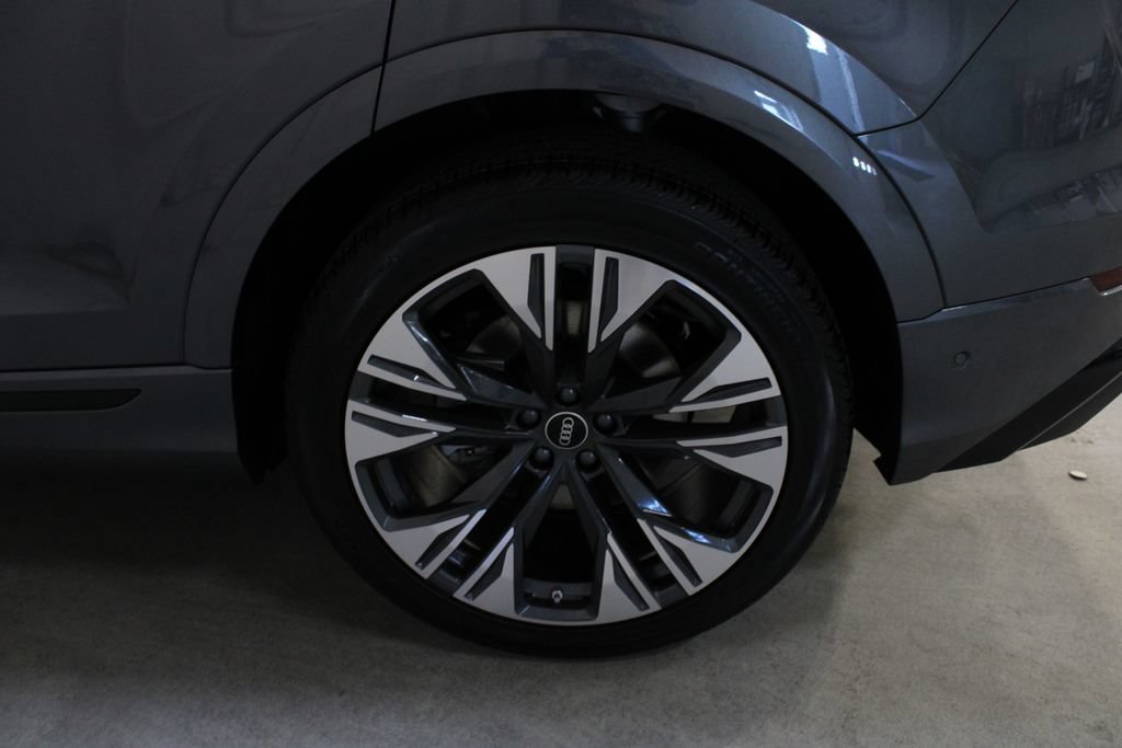 New 2026 Audi Q8 Premium Plus AWD/4WD image 28