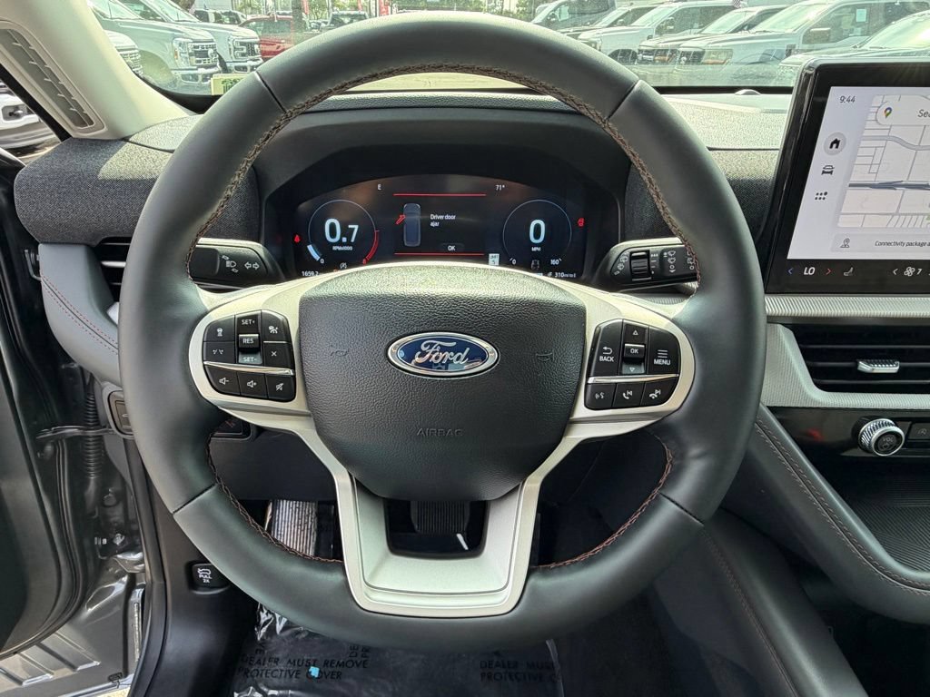 Used 2026 Ford Explorer Active RWD image 27