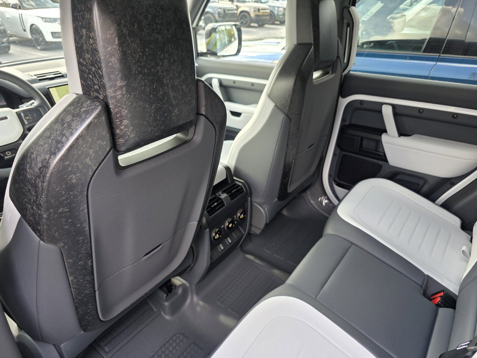 New 2026 Land Rover Defender 110 AWD/4WD image 16