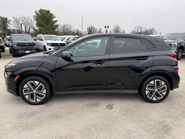 Used 2023 Hyundai Kona SE image 11