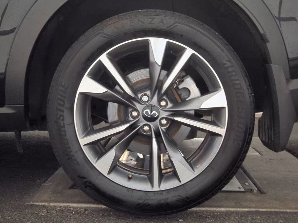 Certified 2024 INFINITI QX60 Luxe FWD image 17