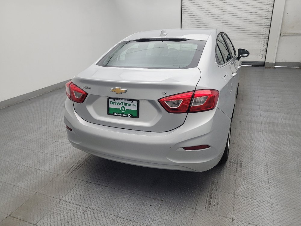 Used 2017 Chevrolet Cruze LT w/ Convenience Package FWD image 7
