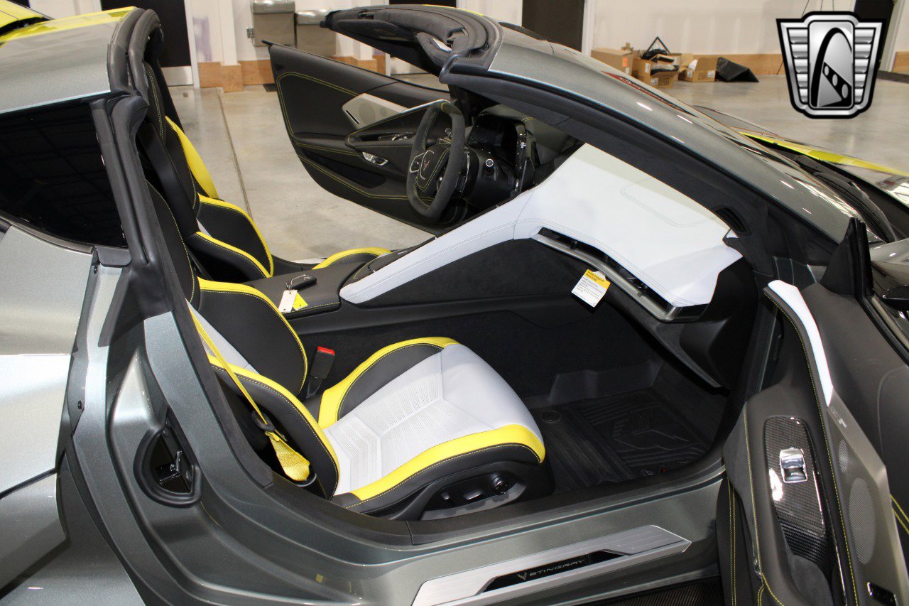 Used 2022 Chevrolet Corvette Stingray Premium Cpe image 7
