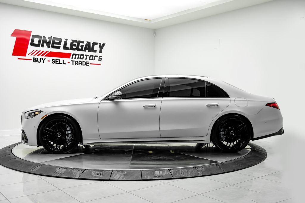 Used 2024 Mercedes-Benz S 63 AMG S w/ Carbon Fiber Exterior Package image 13