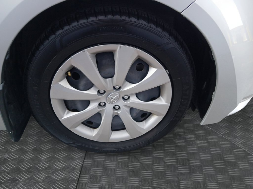 Used 2023 Toyota Corolla LE FWD image 23