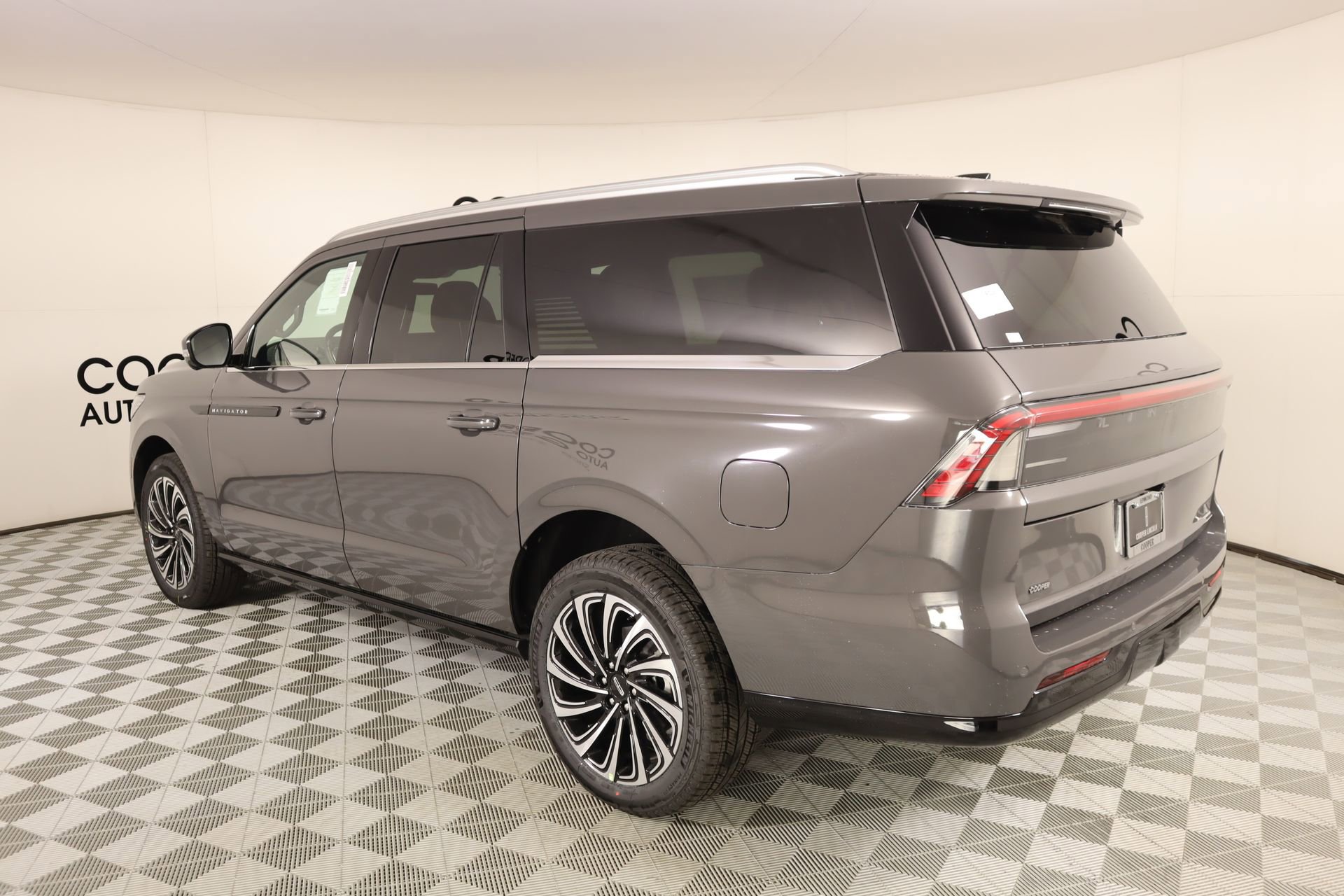 New 2026 Lincoln Navigator L Black Label image 24