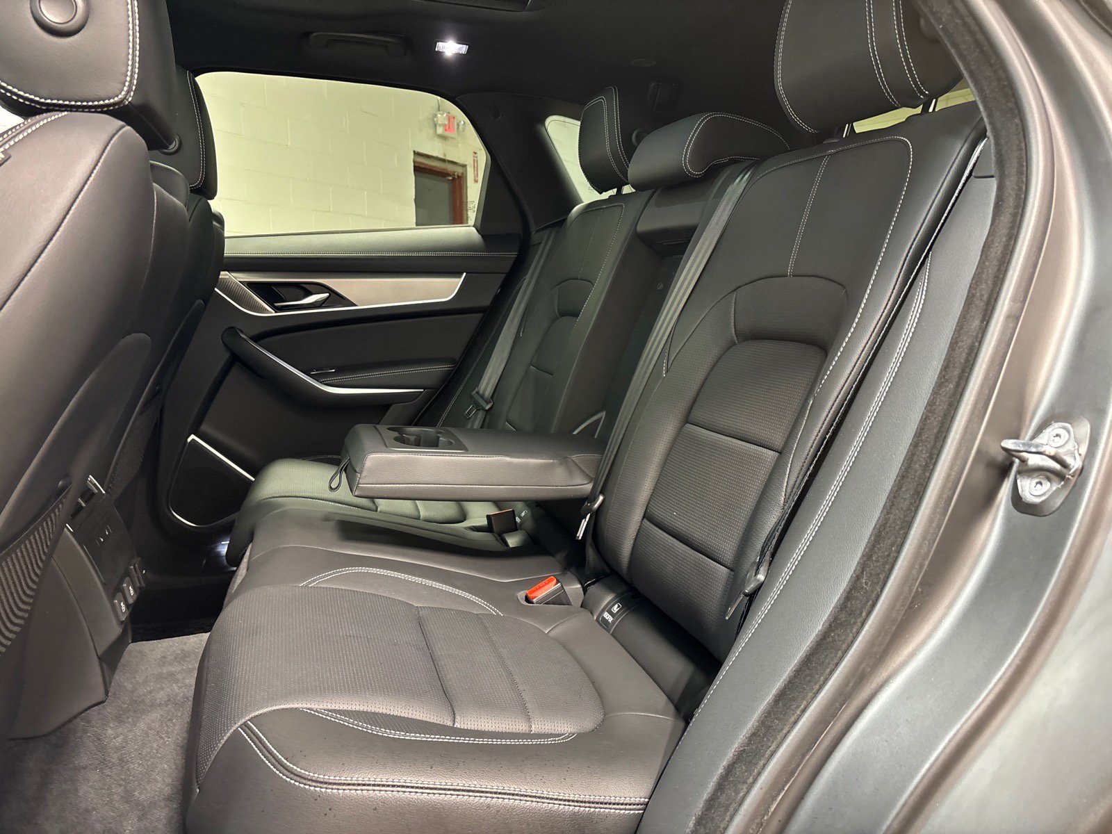 New 2026 Jaguar F-PACE R-Dynamic S AWD/4WD image 27