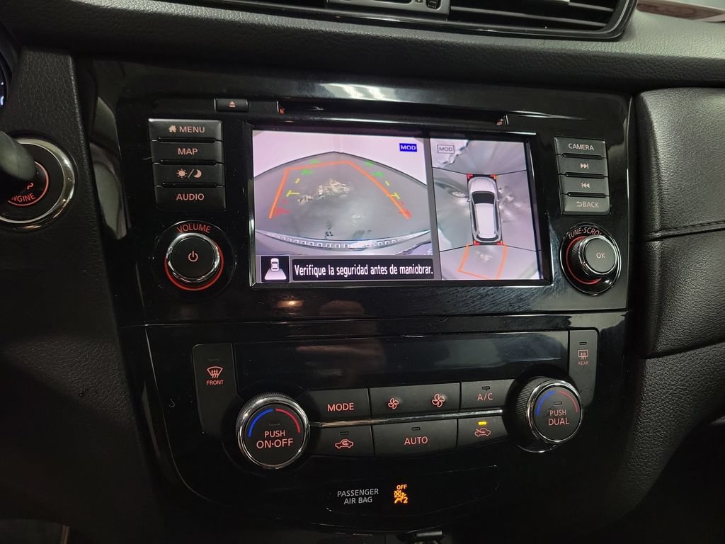 Used 2018 Nissan Rogue SV w/ Premium Package AWD/4WD image 18