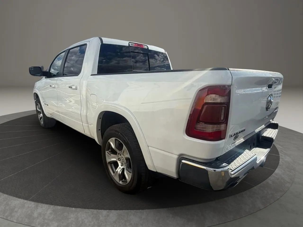 Used 2020 RAM 1500 Laramie image 7