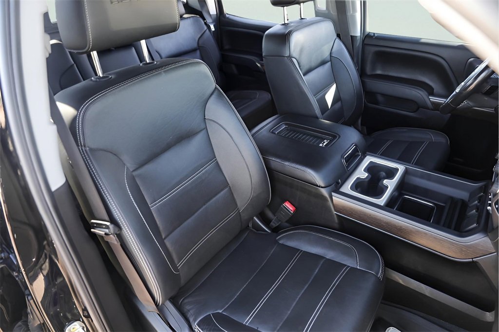 Used 2019 GMC Sierra 2500 Denali w/ Suspension Package, Off-Road image 33