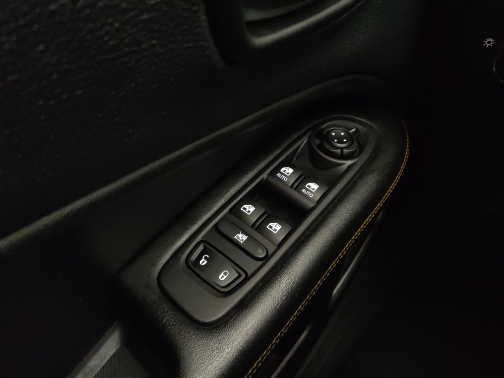 Used 2019 Jeep Compass Limited FWD image 27
