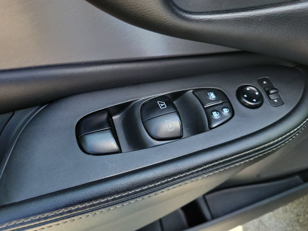Certified 2023 Nissan Murano SV FWD image 18
