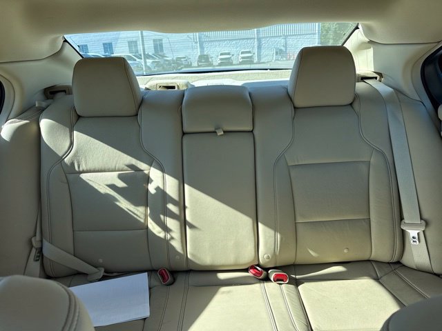 Used 2015 Ford Taurus SEL w/ Equipment Group 201A FWD image 19