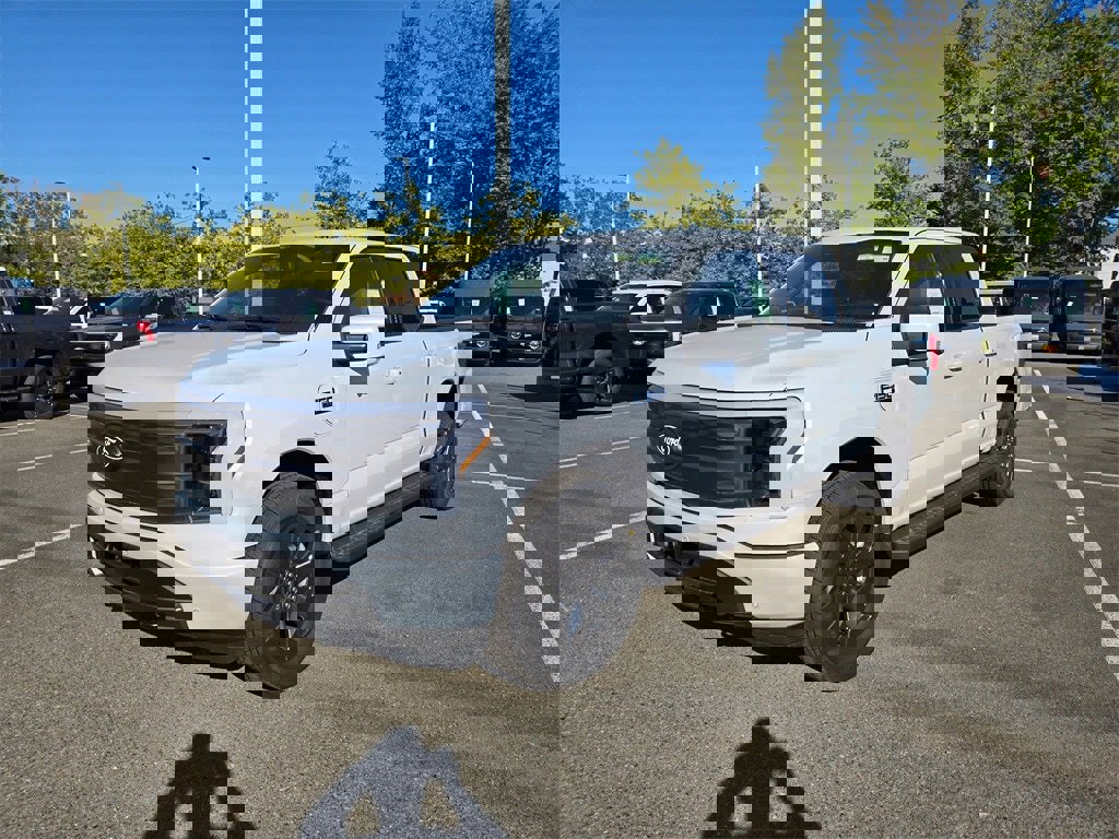 New 2025 Ford F150 Lightning Lariat