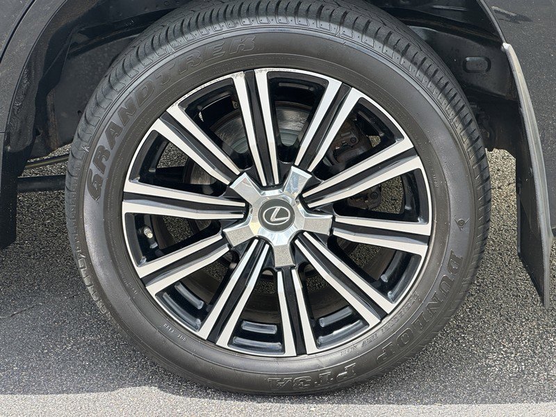 Used 2019 Lexus LX 570 4WD w/ Luxury Package image 9