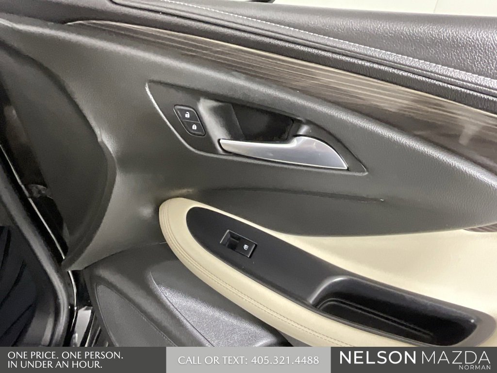 Used 2020 Buick Envision Preferred w/ LPO, Cargo Package image 21