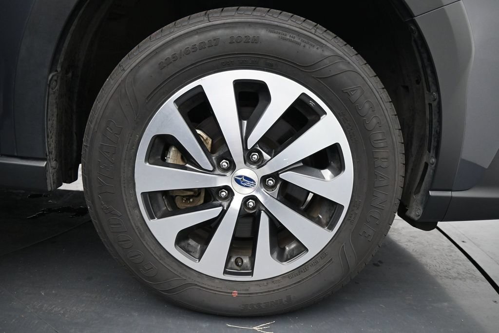 Used 2023 Subaru Outback Premium AWD/4WD image 11