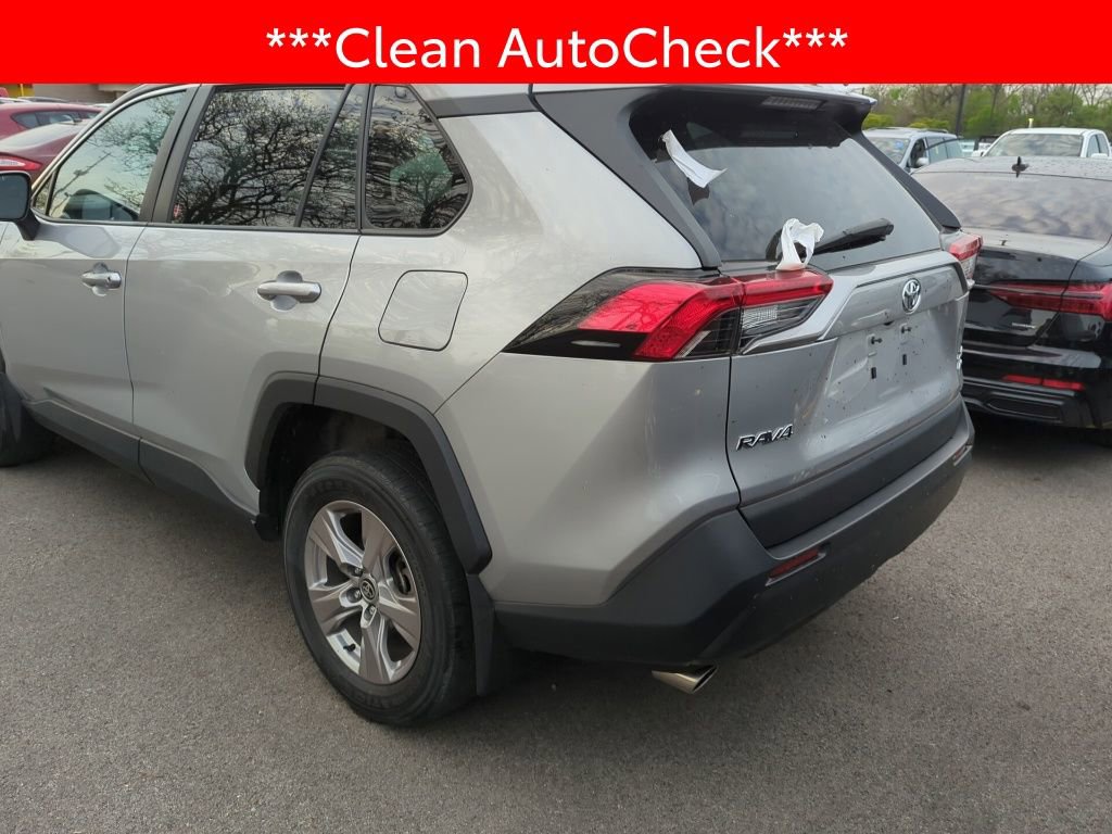 Used 2023 Toyota RAV4 XLE image 4