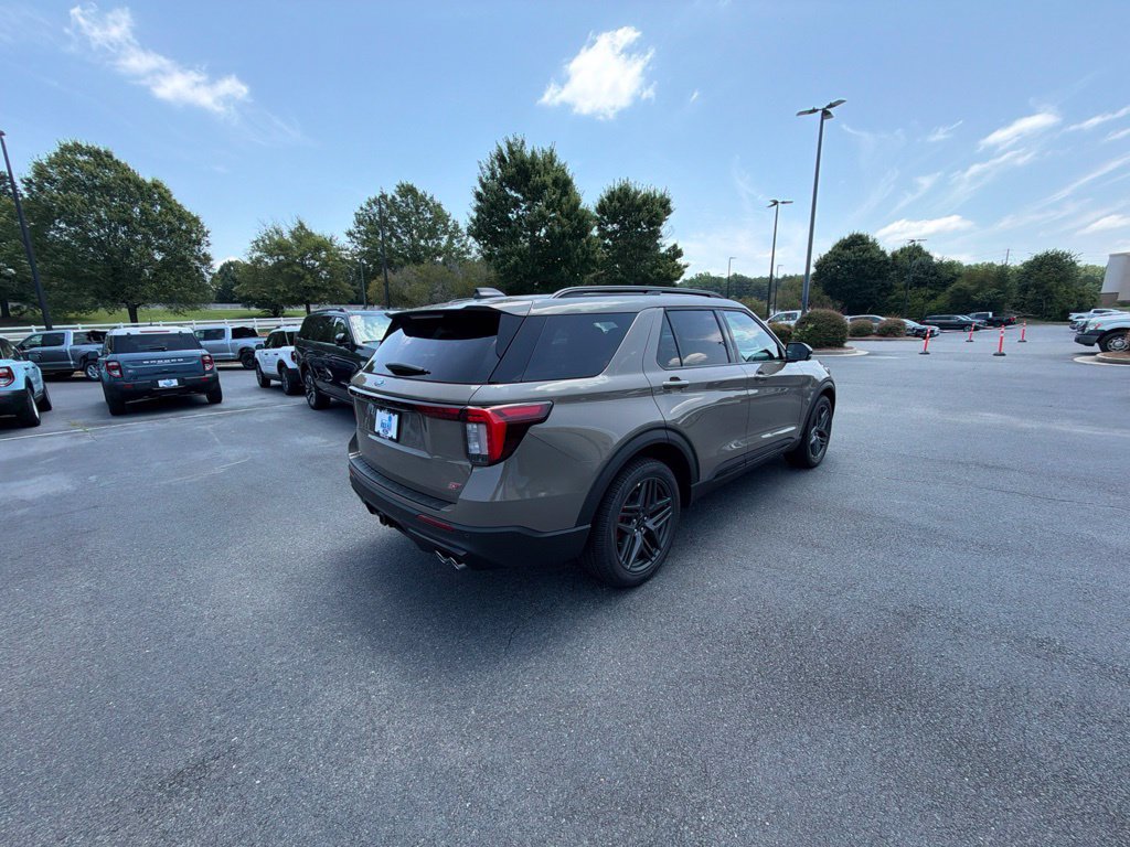 New 2026 Ford Explorer ST w/ Sun And Sound Package AWD/4WD image 14