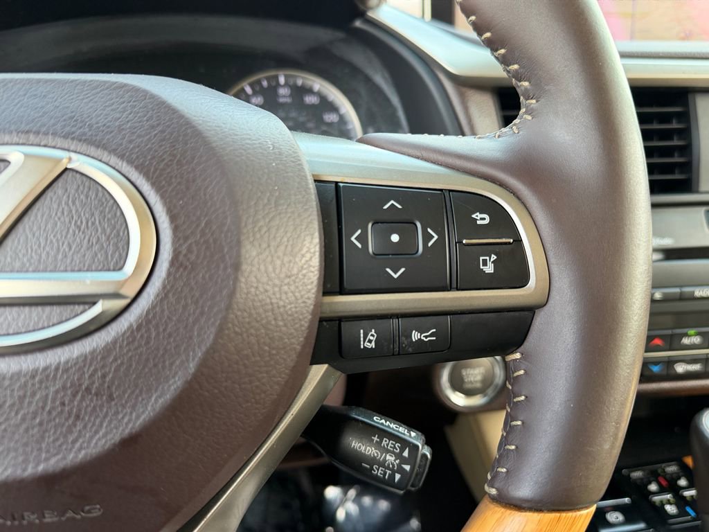 Used 2017 Lexus RX 350 FWD image 4