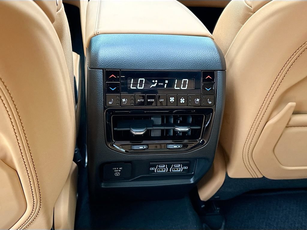 New 2025 Jeep Grand Cherokee Summit AWD/4WD image 27