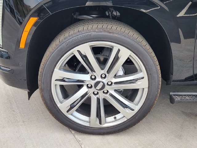 New 2026 Cadillac Escalade ESV Platinum Sport AWD/4WD image 21