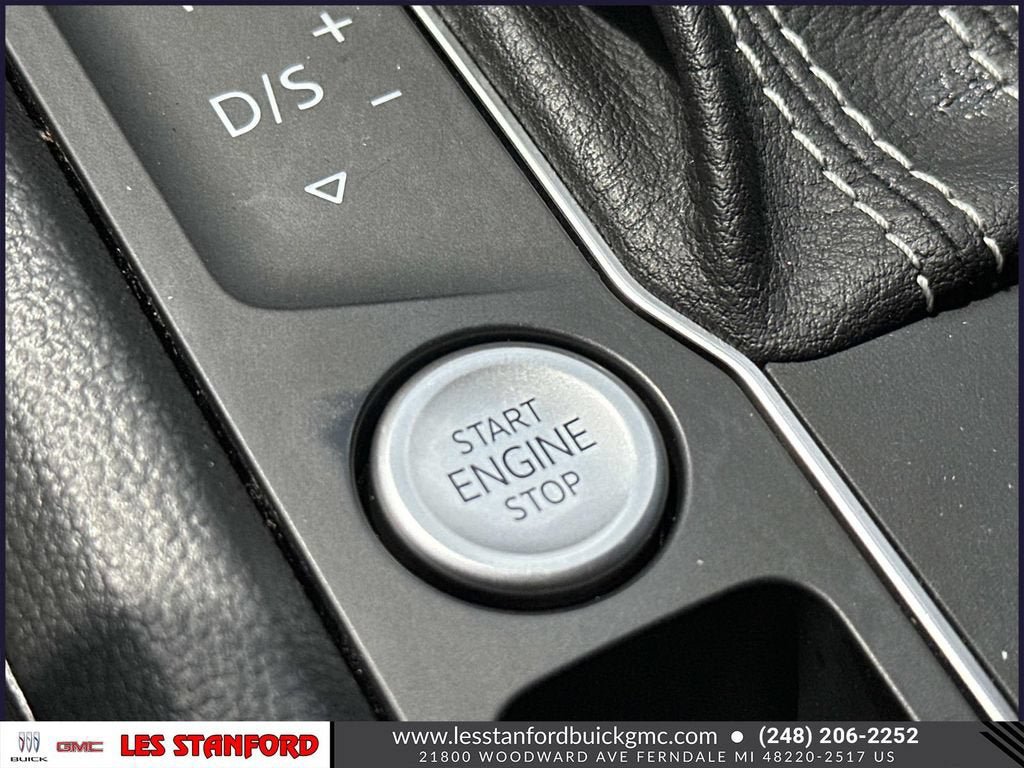 Used 2022 Volkswagen Atlas Cross Sport SEL AWD/4WD image 28