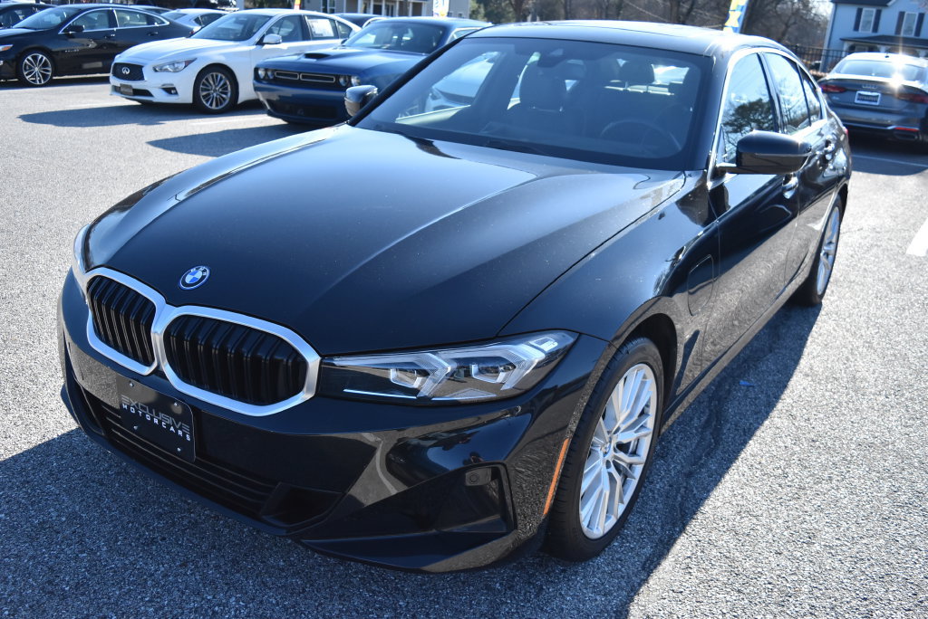 Used 2024 BMW 330e xDrive AWD/4WD image 5