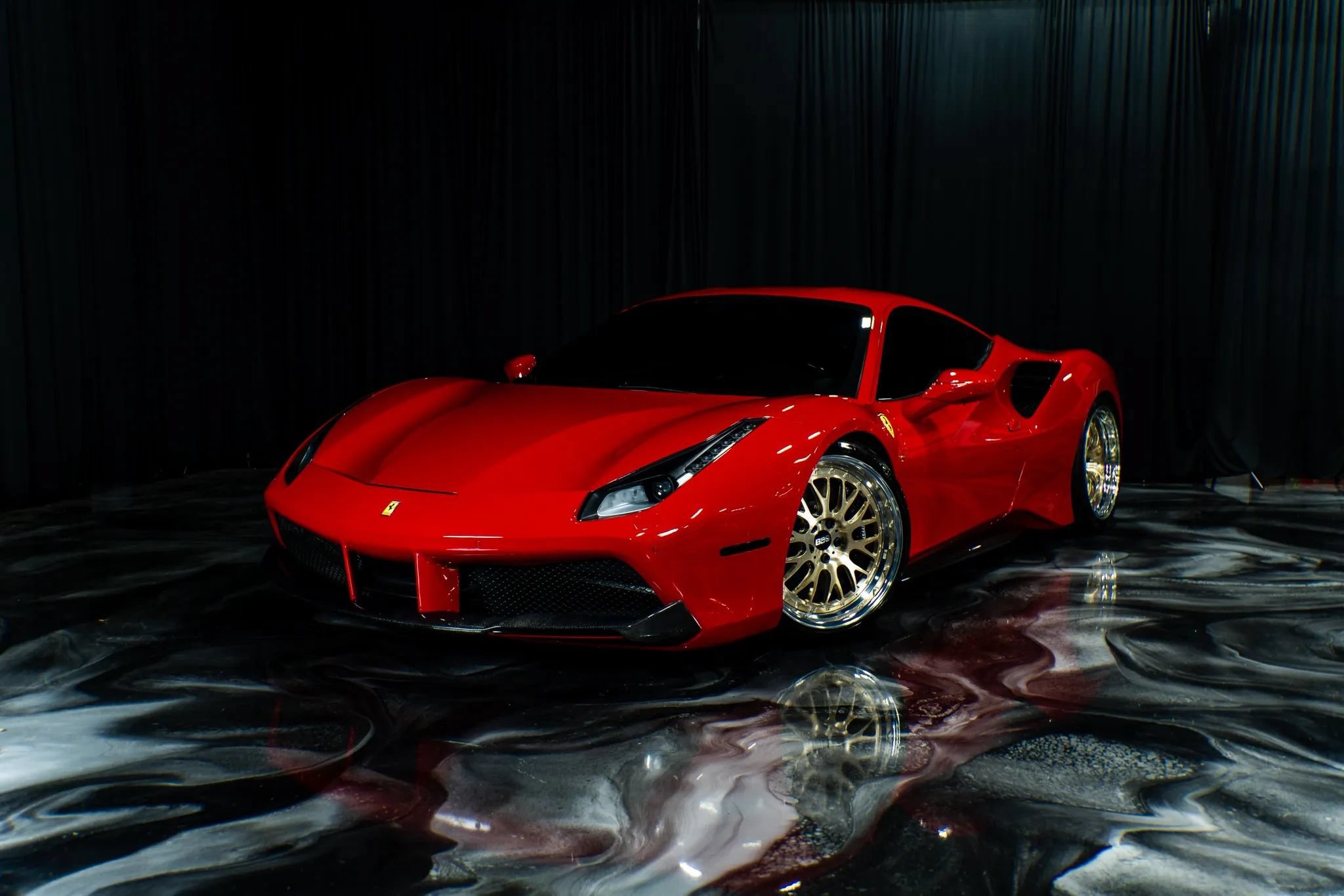 Used 2016 Ferrari 488 GTB RWD image 14