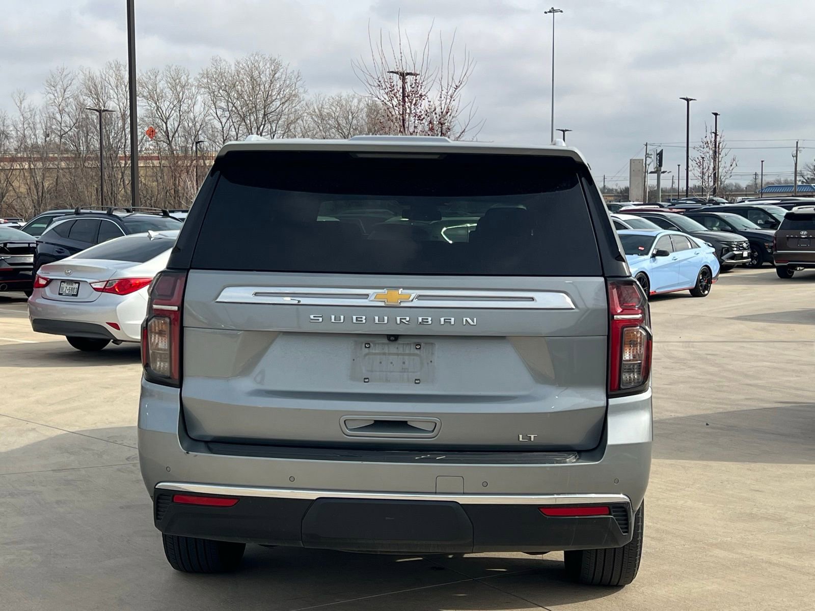 Used 2024 Chevrolet Suburban LT image 11