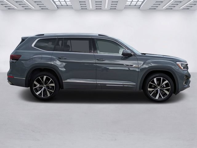 Used 2025 Volkswagen Atlas SEL Premium R-Line AWD/4WD image 2