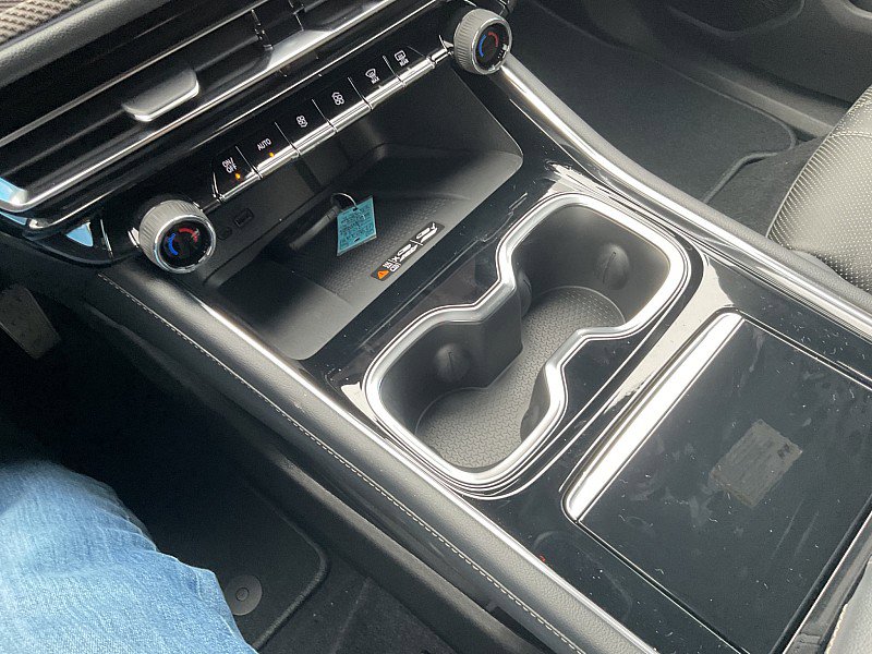 New 2026 Chevrolet Traverse High Country FWD image 25